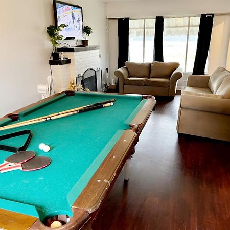 Вилла Vintage - 3 Bed House - North Surrey - Ping-Pong And Pool Table - Tv Cable Экстерьер фото