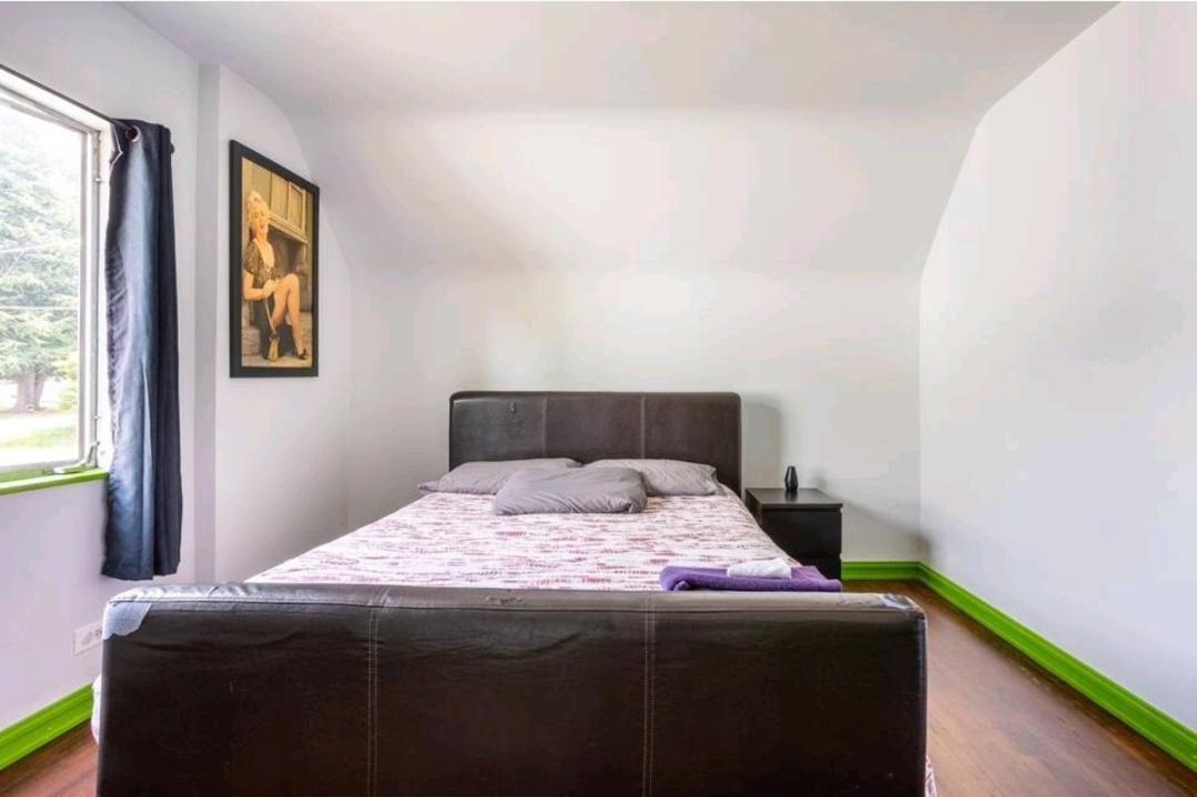 Вилла Vintage - 3 Bed House - North Surrey - Ping-Pong And Pool Table - Tv Cable Экстерьер фото