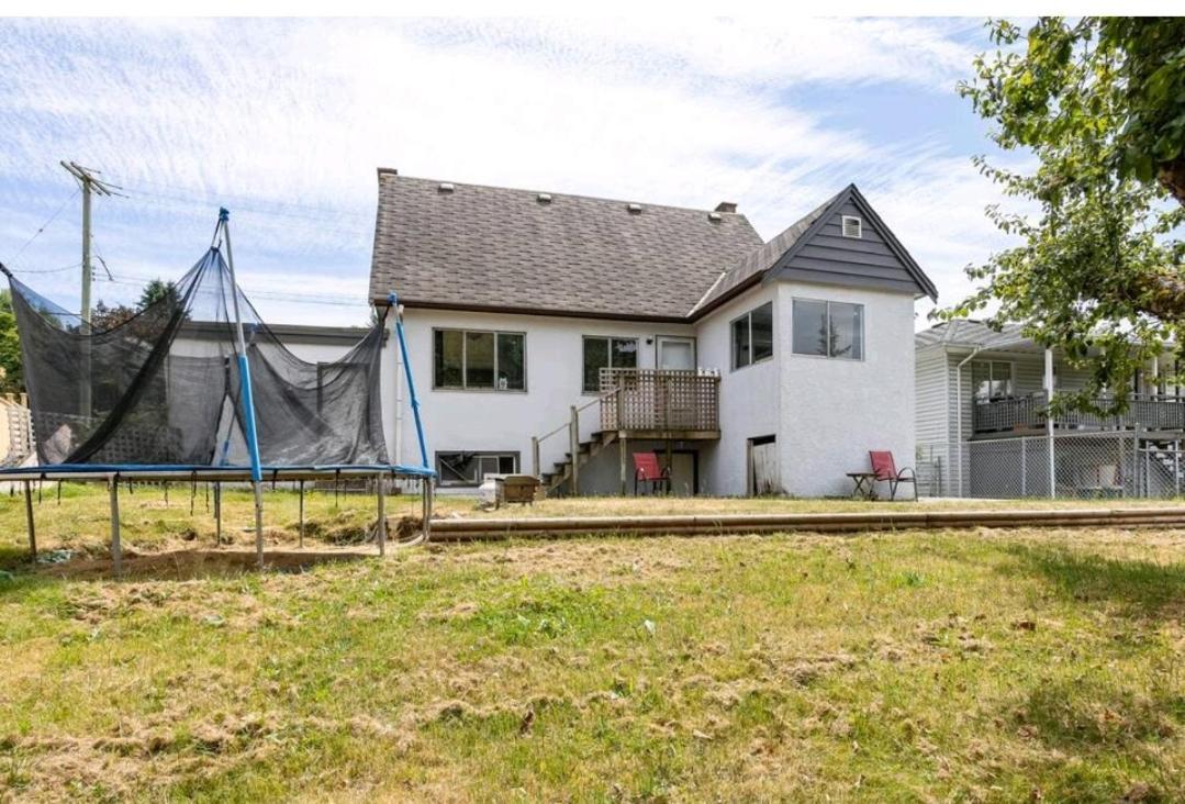 Вилла Vintage - 3 Bed House - North Surrey - Ping-Pong And Pool Table - Tv Cable Экстерьер фото